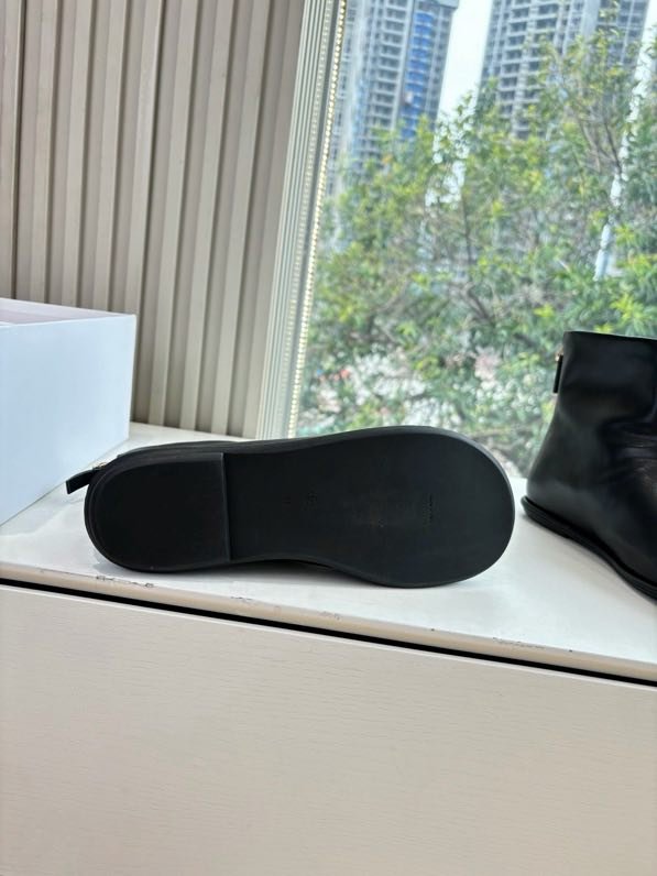 Ботинки женские фото 9