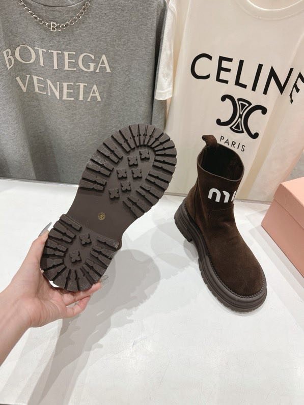 Boots women's фото 9