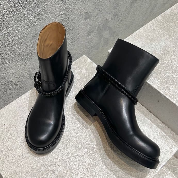 Ботинки женские фото 9