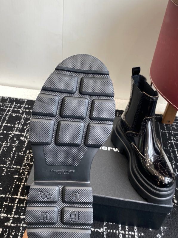 Ботинки женские фото 9