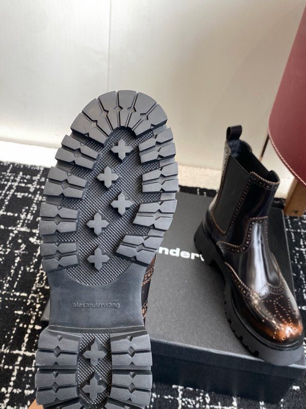 Ботинки женские фото 9