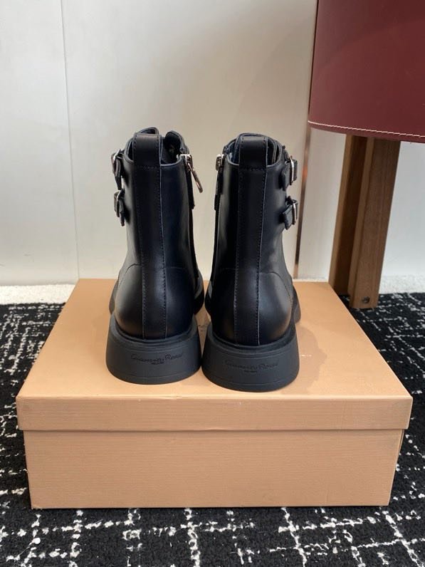 Ботинки женские фото 9