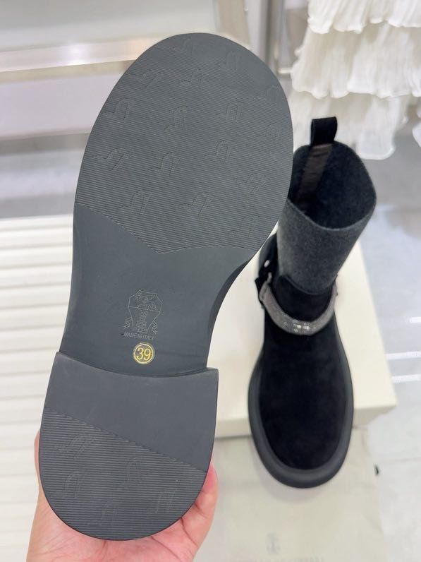 Ботинки женские фото 9