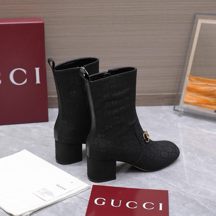 Ботинки женские фото 9