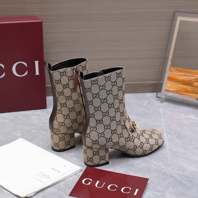 Ботинки женские фото 9