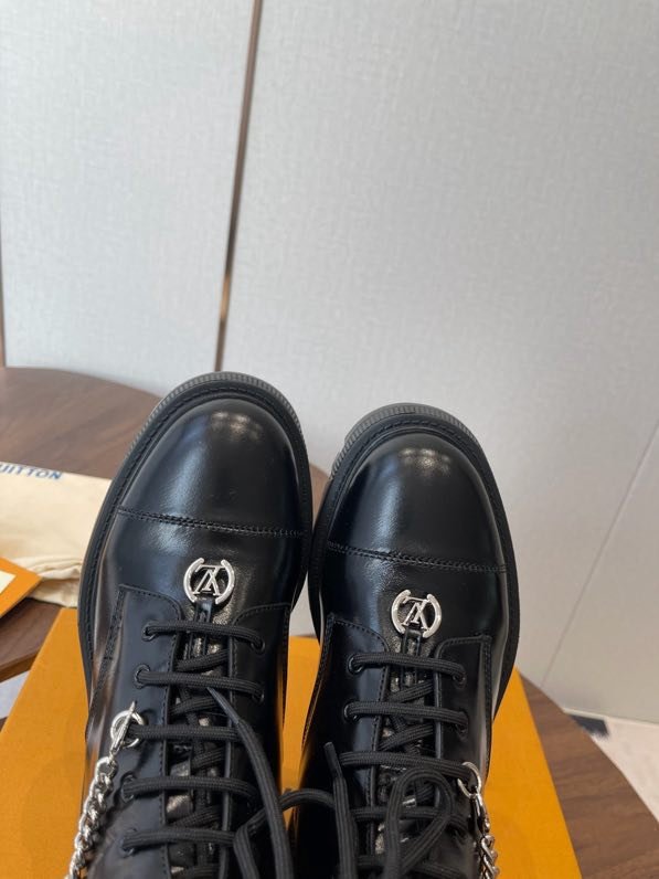 Ботинки женские фото 9