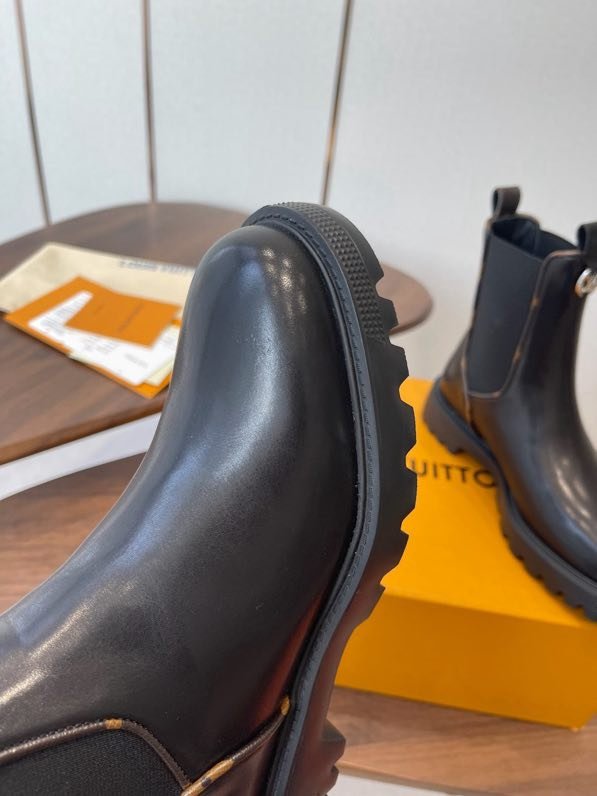 Ботинки женские фото 9