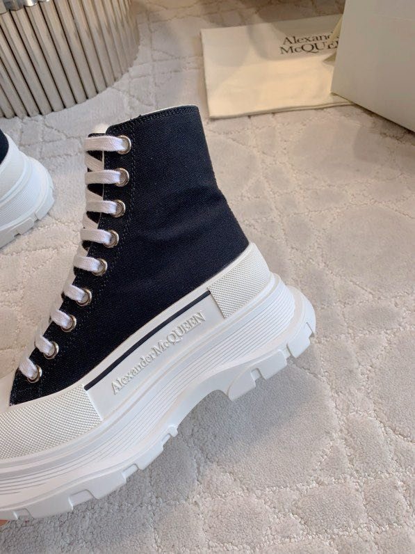 Ботинки женские фото 9