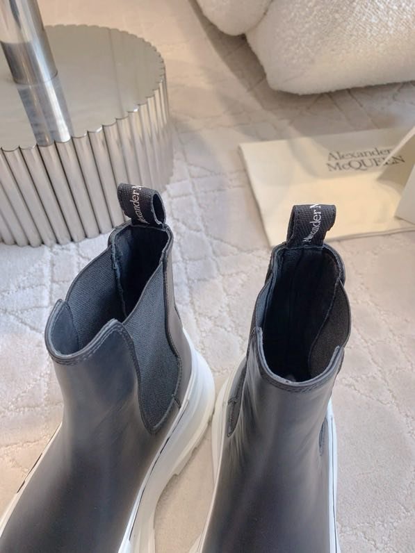 Ботинки женские фото 9