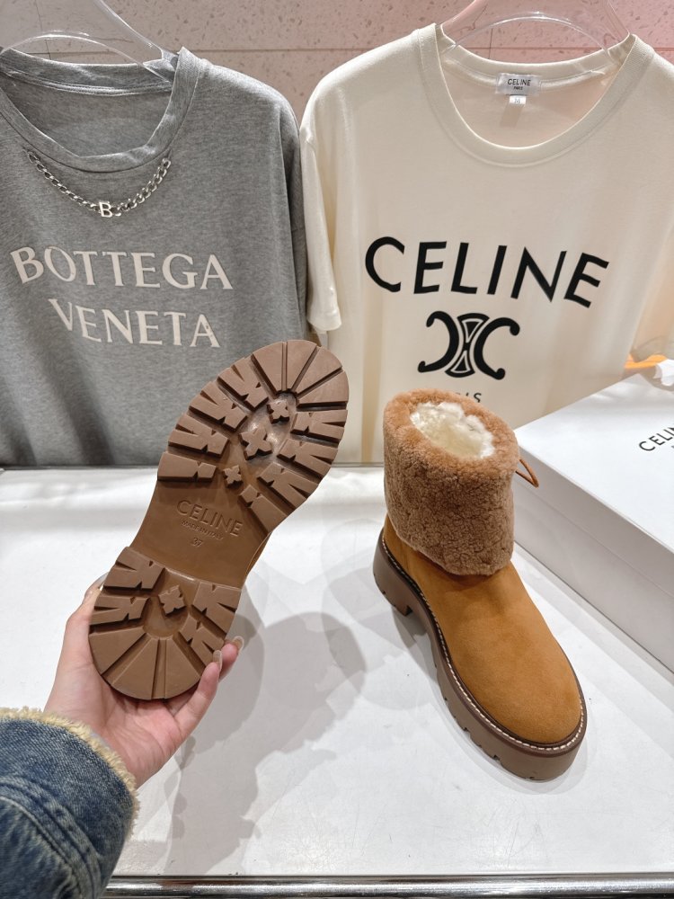 Boots women's фото 9