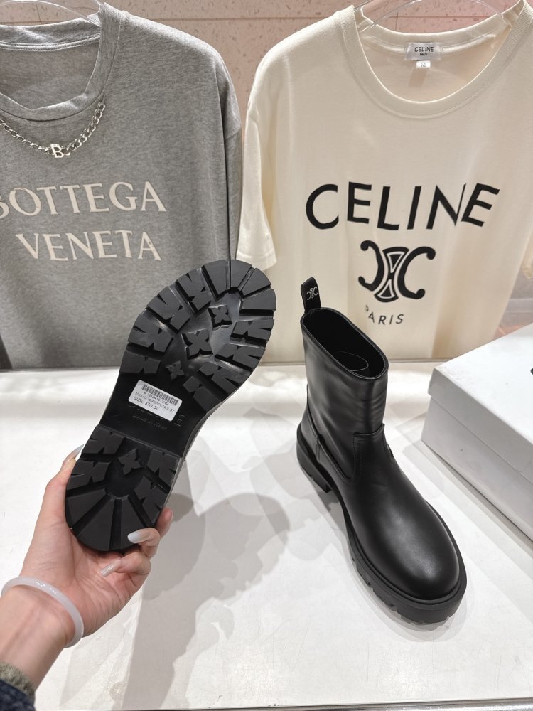 Boots women's фото 9