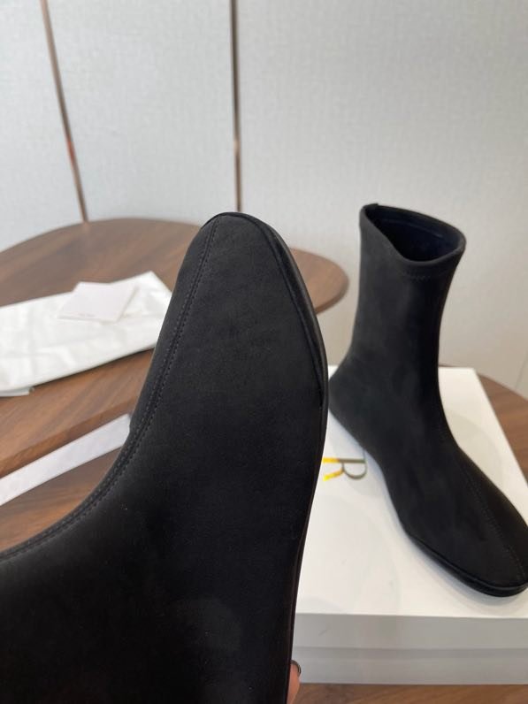 Ботинки женские фото 9