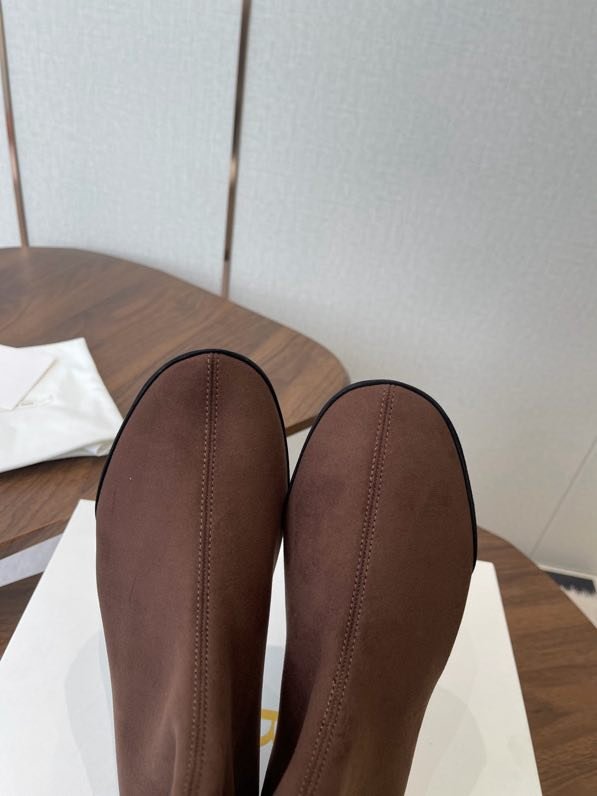 Ботинки женские фото 9