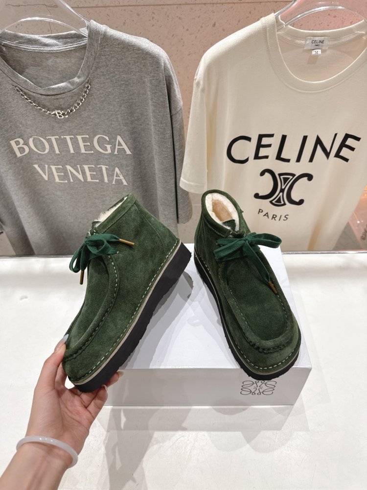 Boots winter women's on fur фото 3