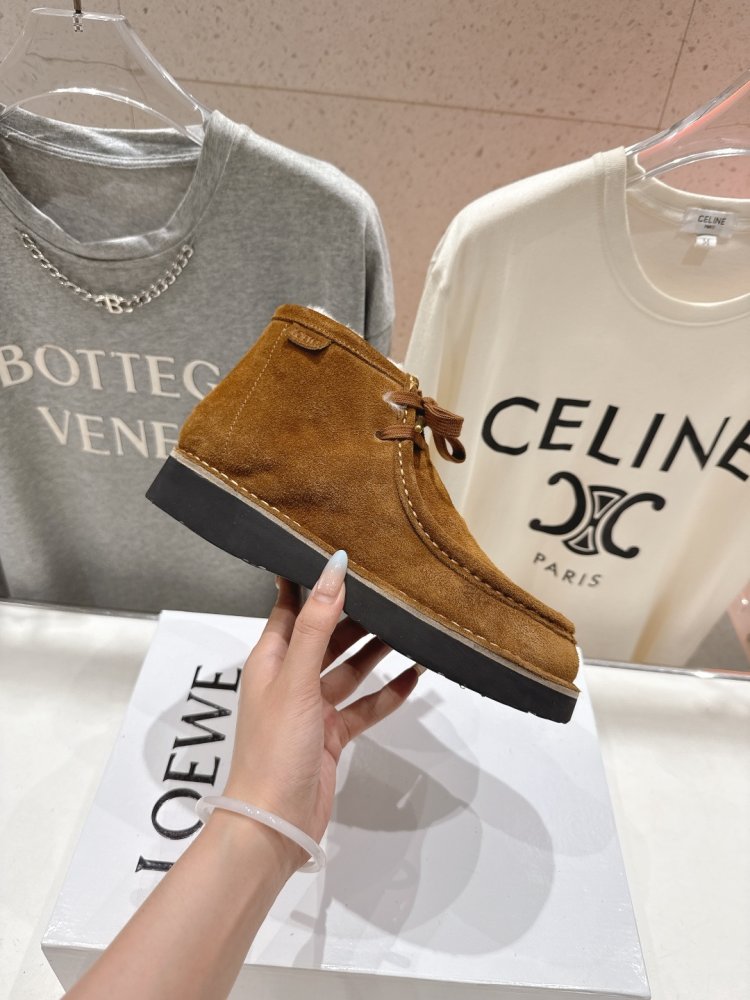 Boots winter women's on fur фото 5