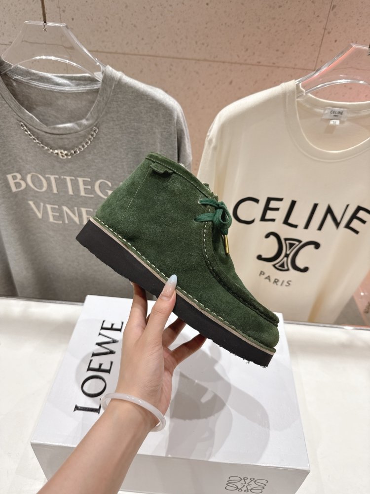 Boots winter women's on fur фото 5