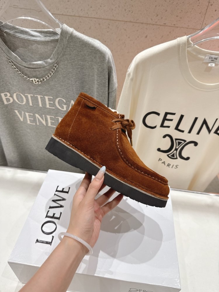 Boots winter women's on fur фото 5