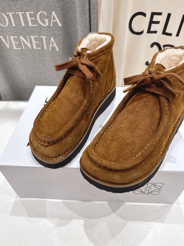 Boots winter women's on fur фото 7