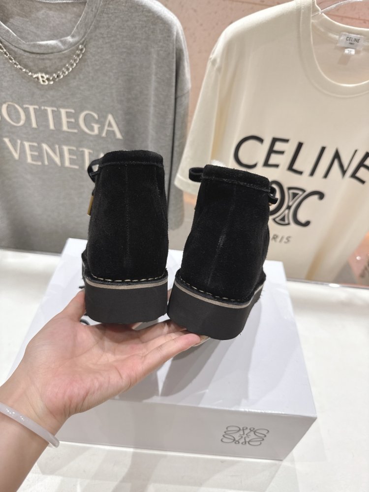 Boots winter women's on fur фото 8