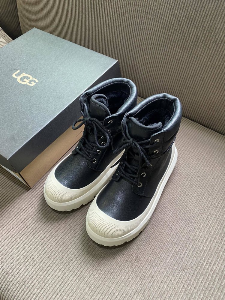 Ботинки зимние женские