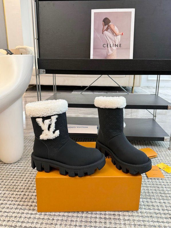 Черевики зимові жіночі