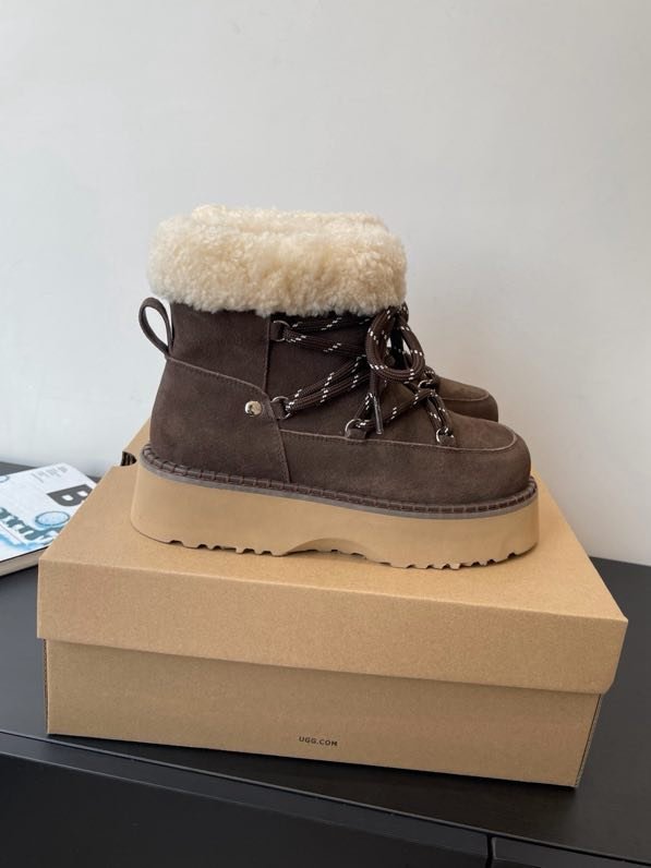 Ботинки зимние женские