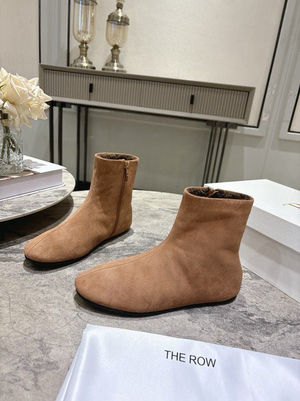 Ботнки женские