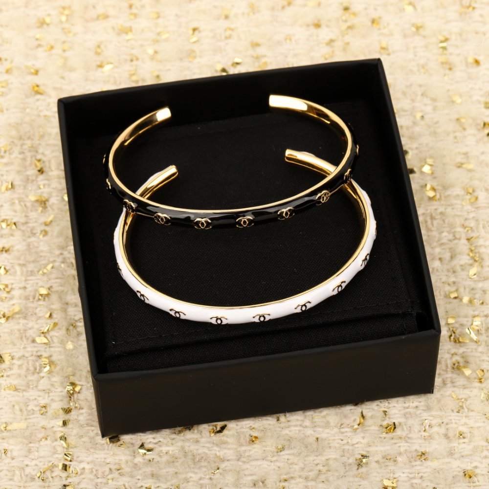 A bracelet фото 2