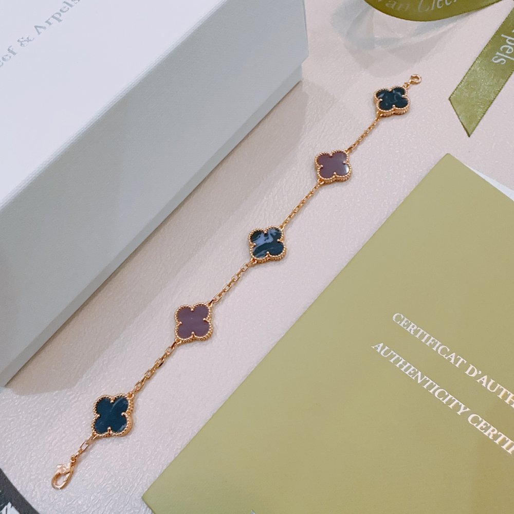 A bracelet фото 2