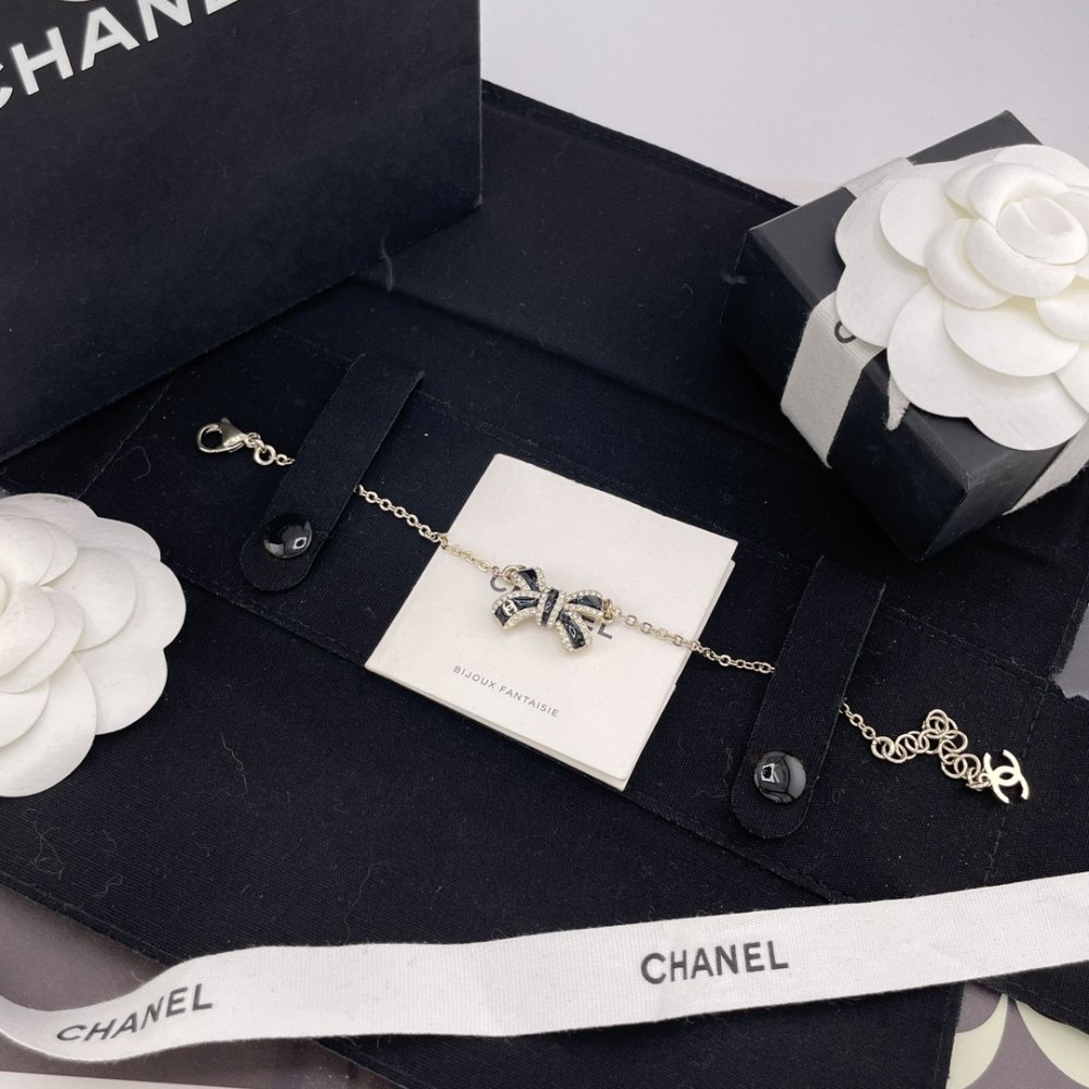 A bracelet фото 2