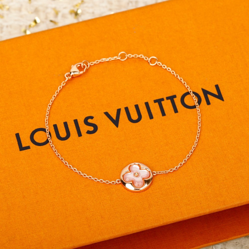 A bracelet фото 2