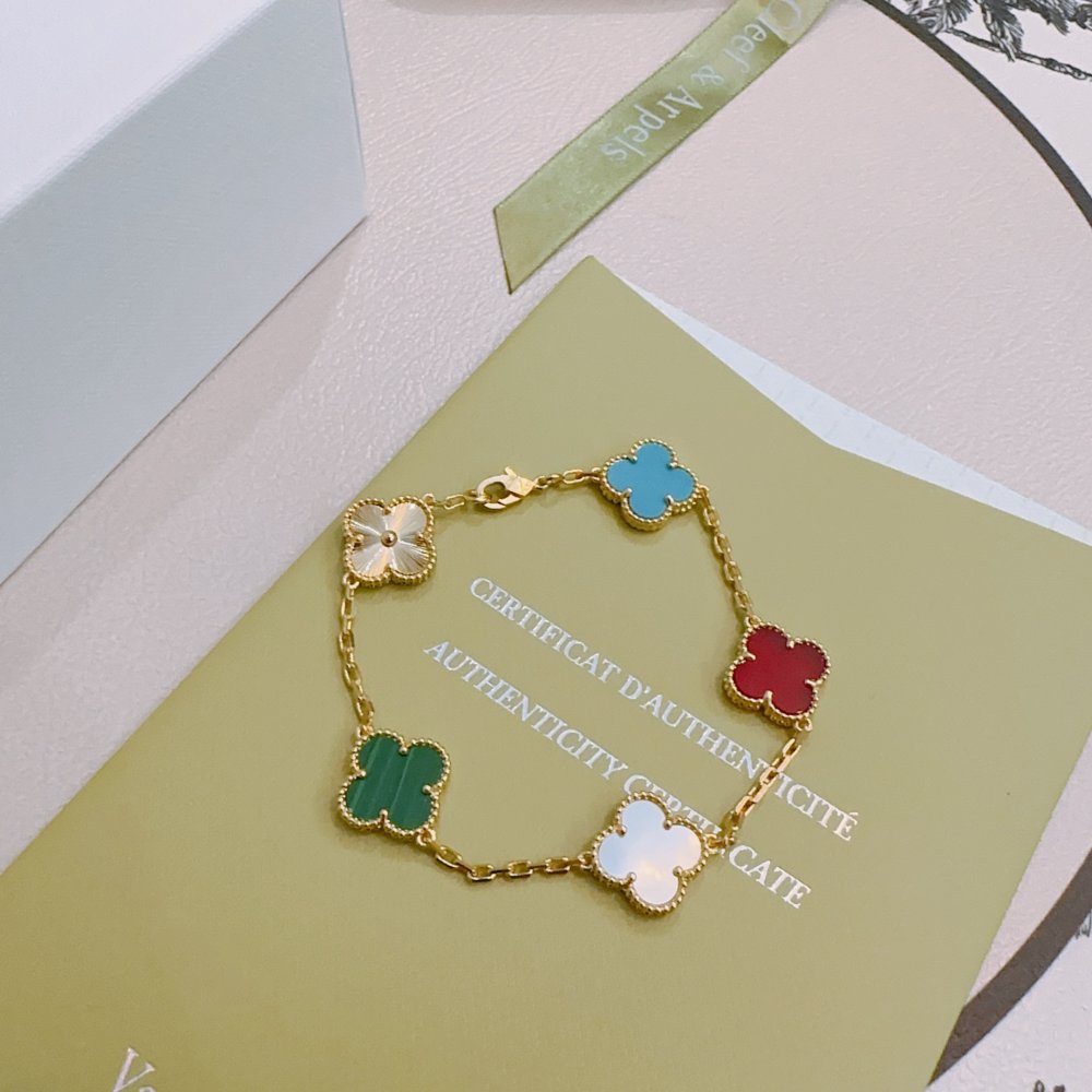 A bracelet фото 3