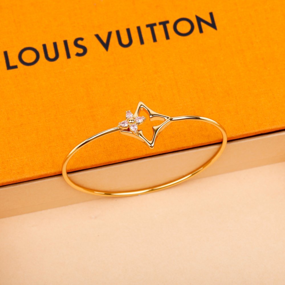 A bracelet фото 3