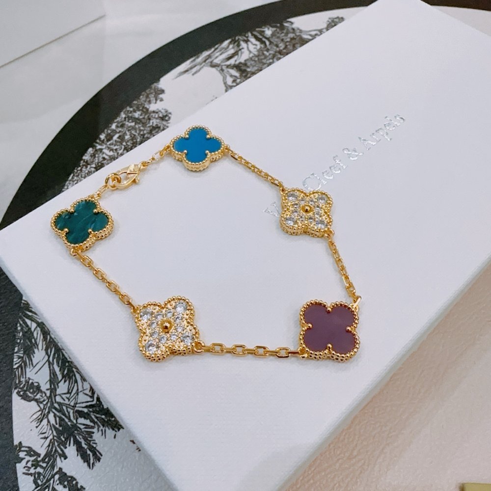 A bracelet фото 4