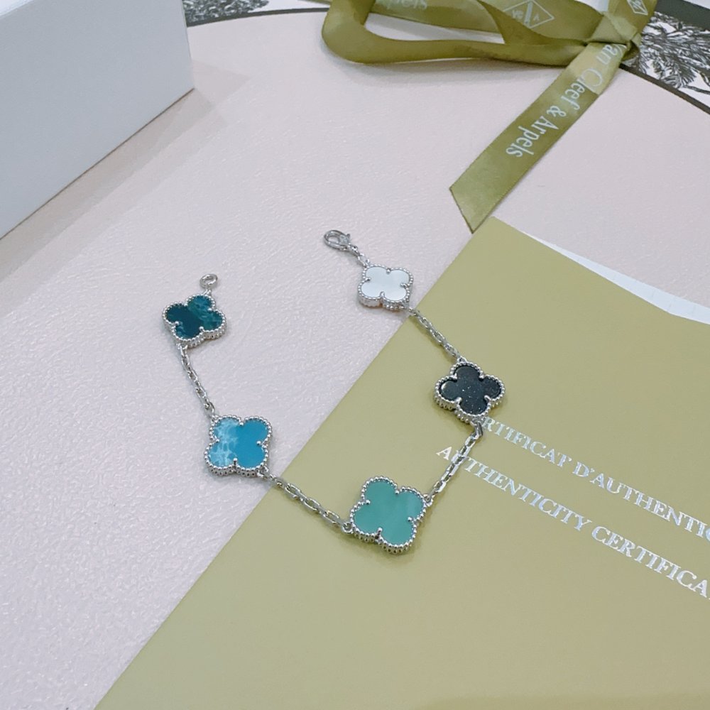 A bracelet фото 4