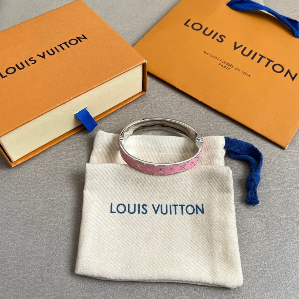 A bracelet фото 4