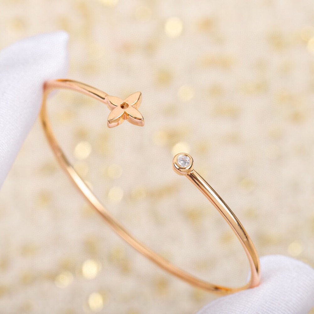 A bracelet фото 4