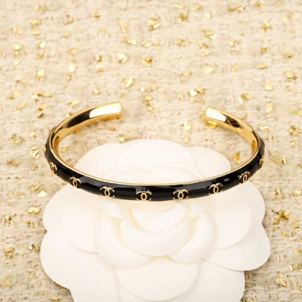 A bracelet фото 5