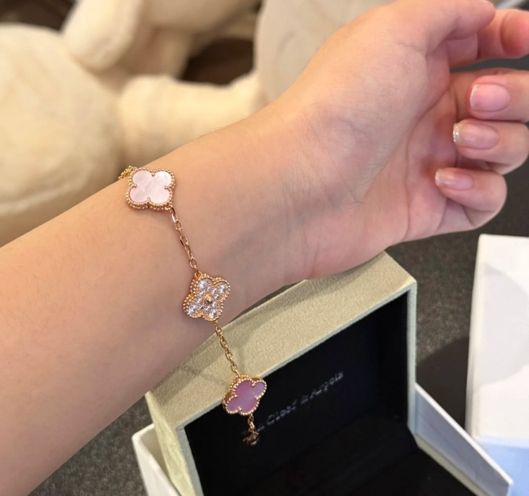 A bracelet фото 5