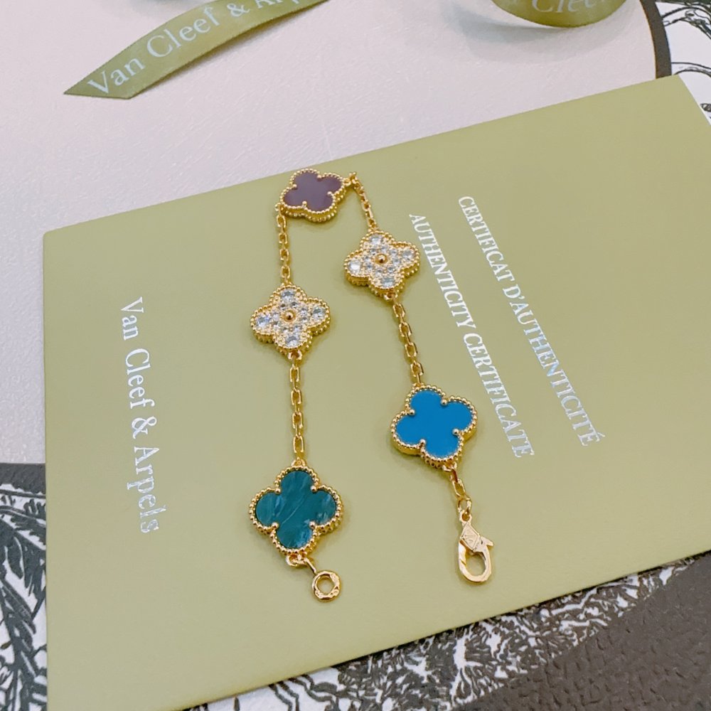 A bracelet фото 5