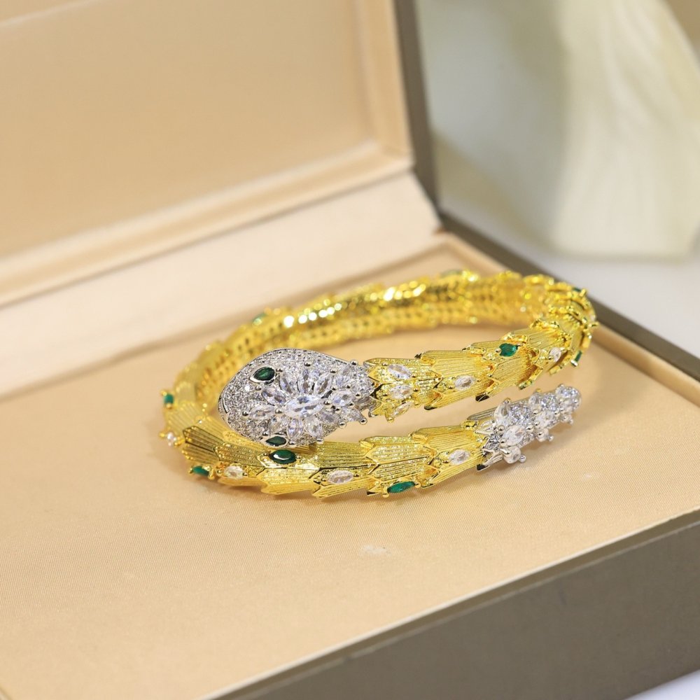 A bracelet фото 5