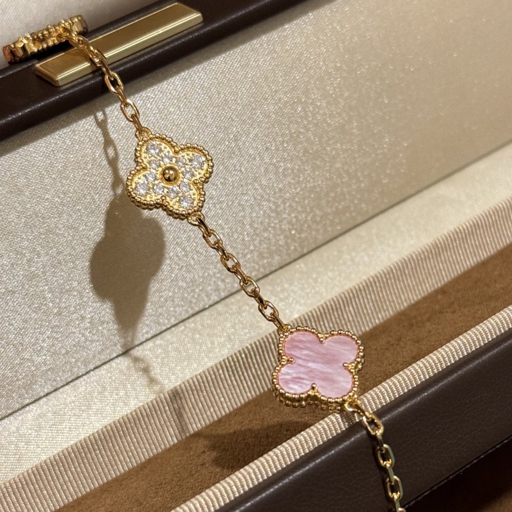 A bracelet фото 6