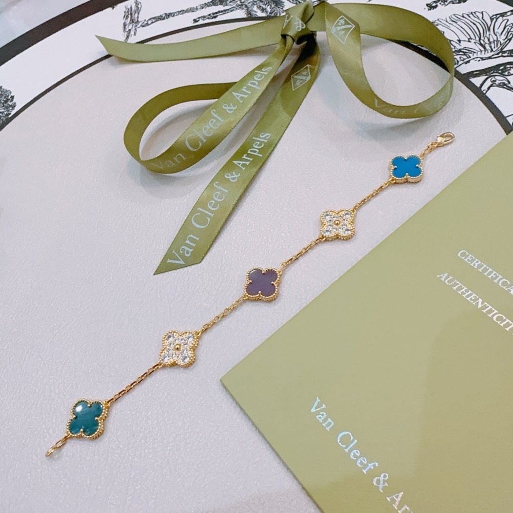 A bracelet фото 6