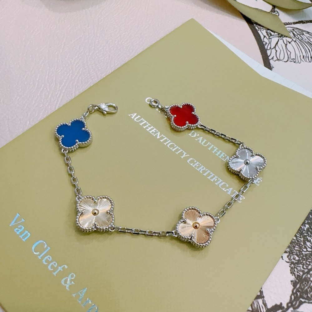 A bracelet фото 6