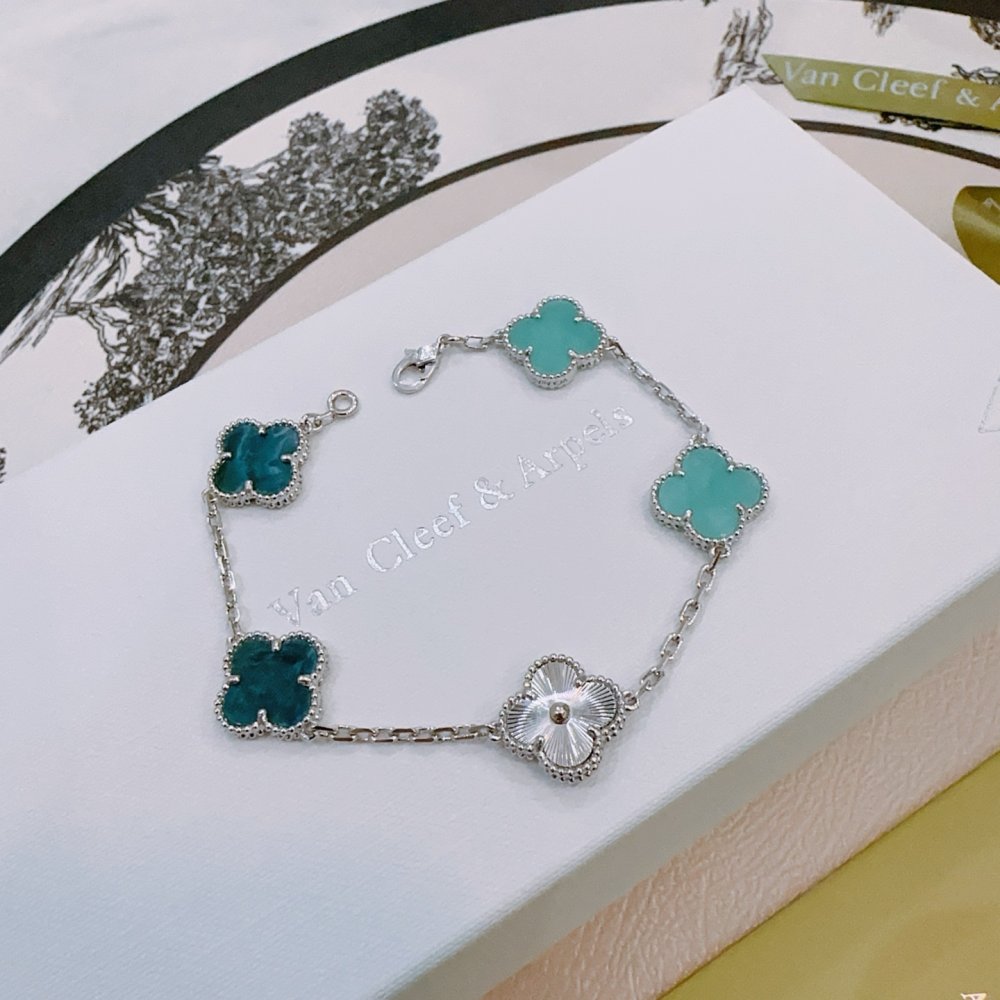 A bracelet фото 6