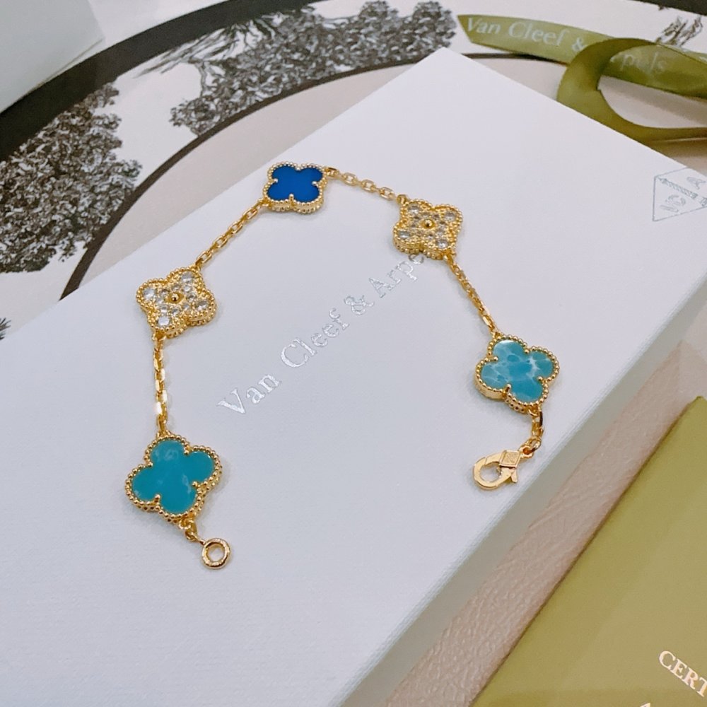 A bracelet фото 6