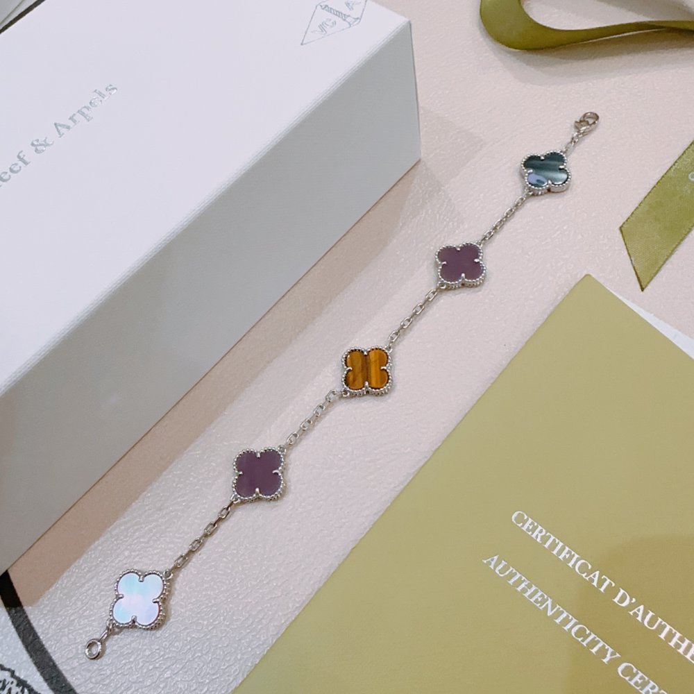 A bracelet фото 6