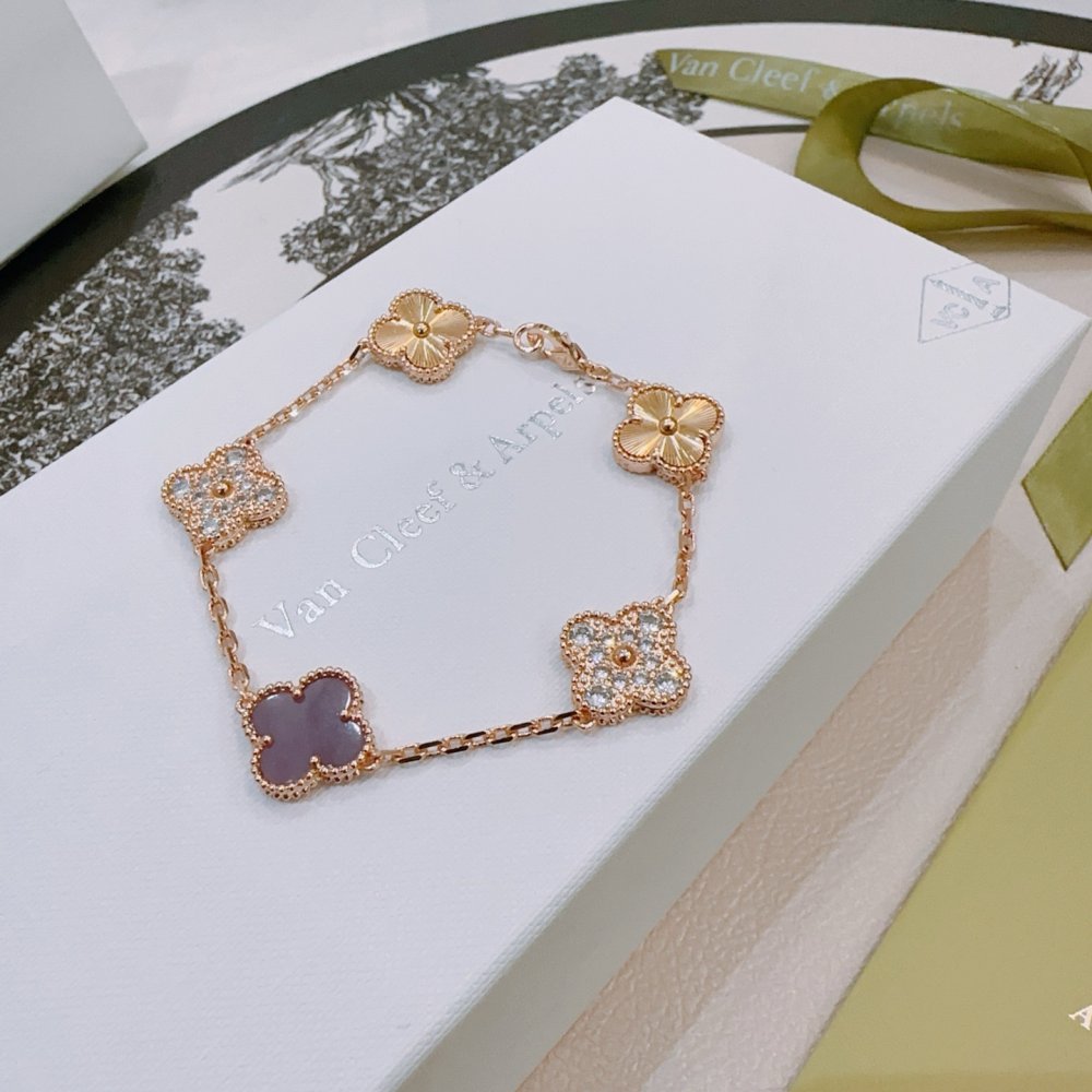 A bracelet фото 6