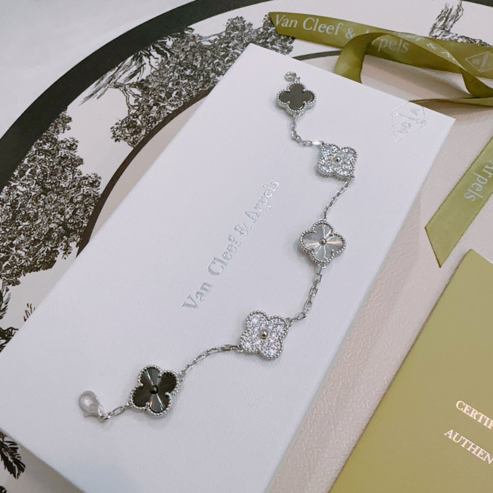 Браслет фото 6