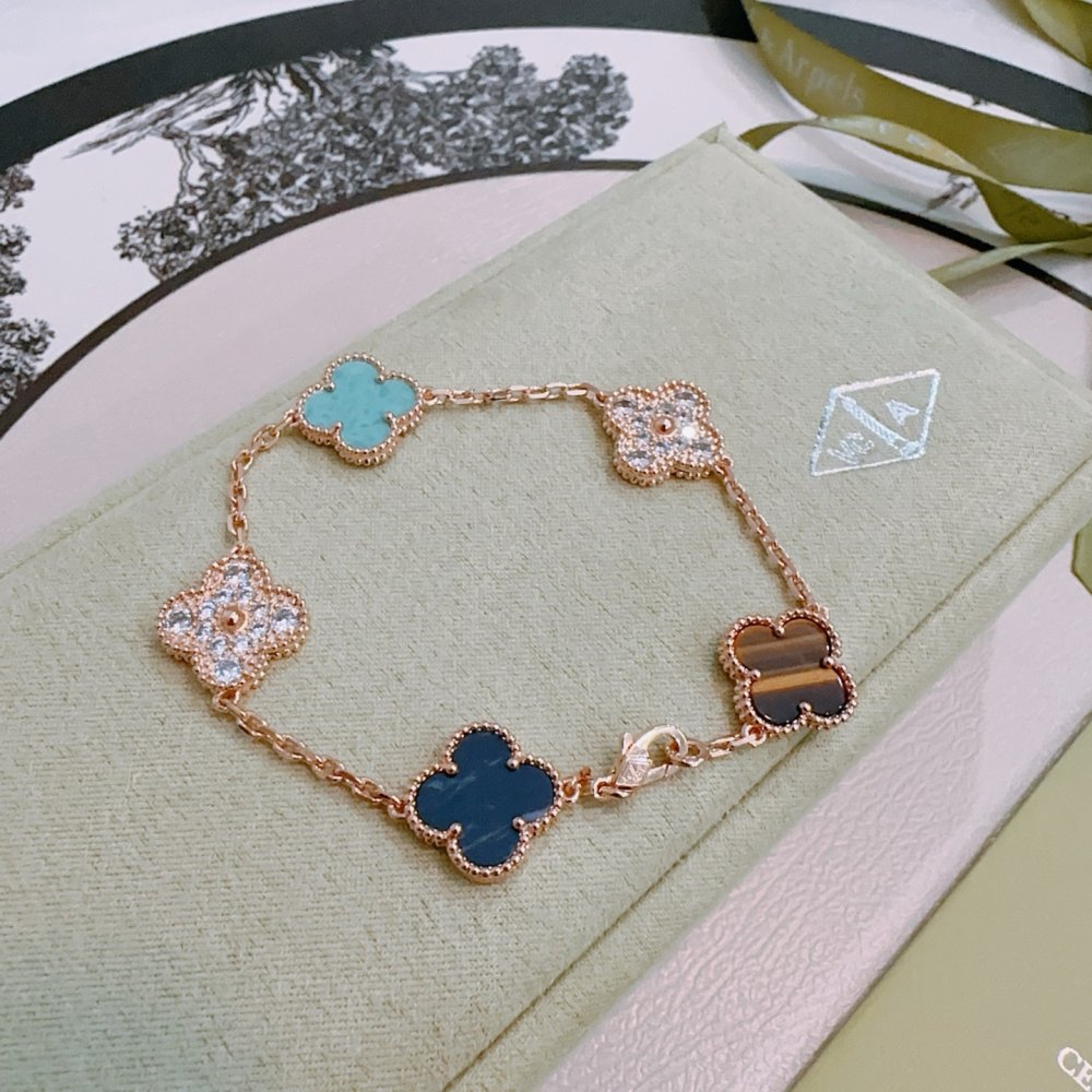 A bracelet фото 6